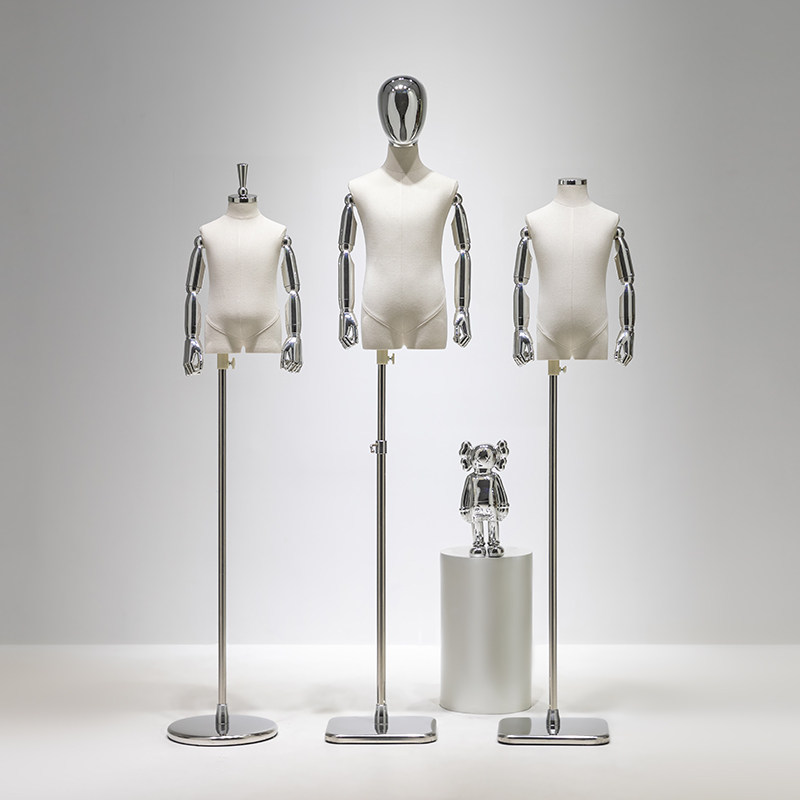 Kledingpop Baby Corps met verg - Baby Clothing Stores recensie en prijs