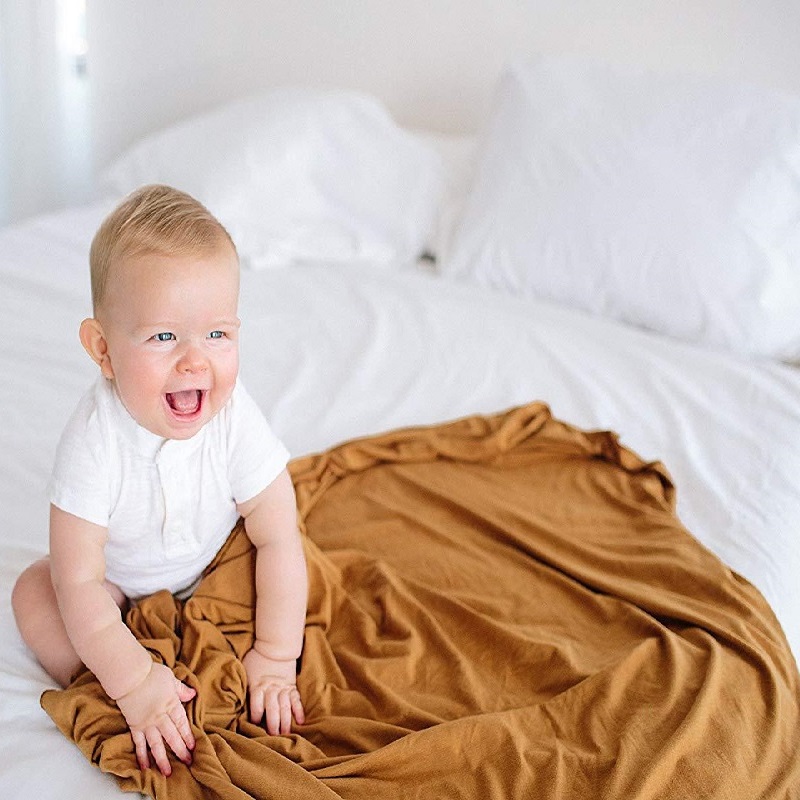 Puur zwarte kleur babywikkel U - Muslin Swaddle Wrap recensie en prijs